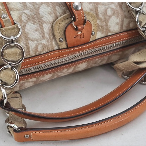 Authentic Christian Dior Trotter
Romantique Hand Bag PVC Leather
Beige H1483 - Picture 4 of 10